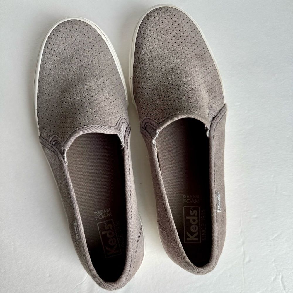 Ked's Women's 8 Gray Suede Slip On Shoes Deck Boat Double Decker WH58699